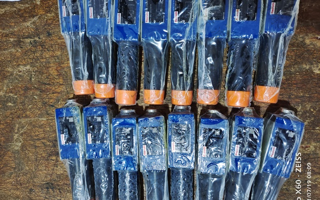 力士乐比例减压阀ZDRE6VP2-1X/210MG24N9K4M