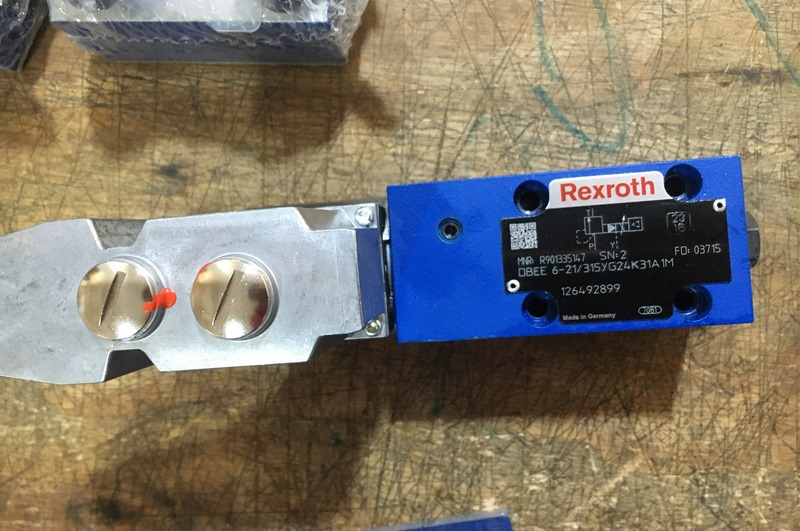 Rexroth比例溢流阀DBEE 6-2X/100YG24K31A1M